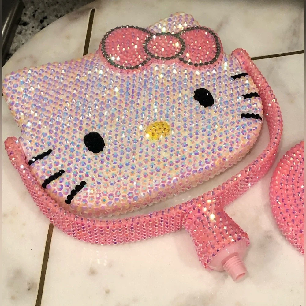 ✨NWT✨ Hello Kitty Crystal Sparkle Bedazzled Table Top Stand Mirror - Picture 9 of 11